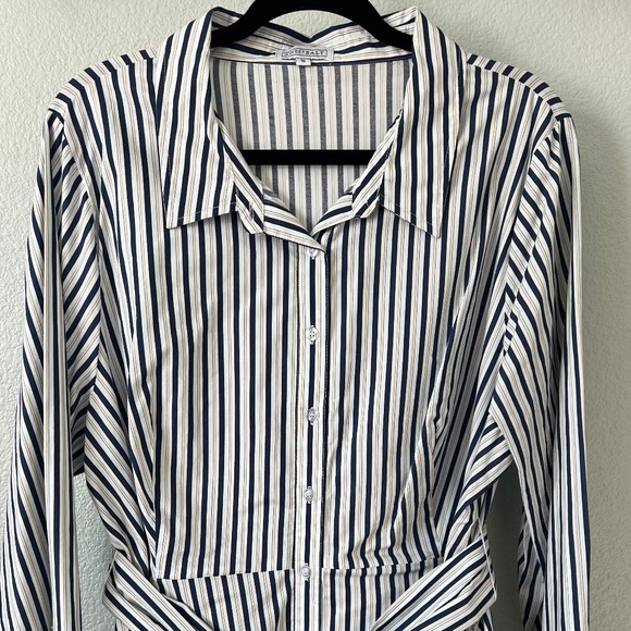 Sweet Salt Shirt Dress with Pockets - Size 18 - Picture 2 of 5